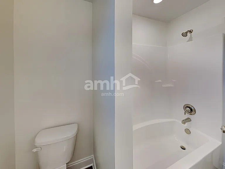 1357 Lomond Dr — Photo 24
