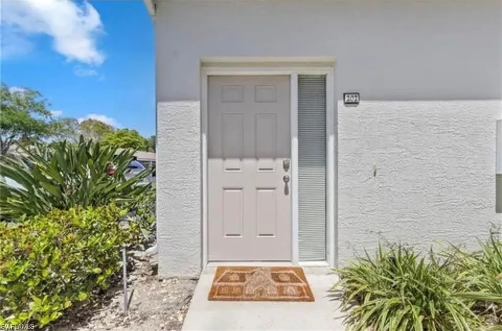 2 bed, 2.0 bath, 1404 sqft, $5,000 — Photo 3