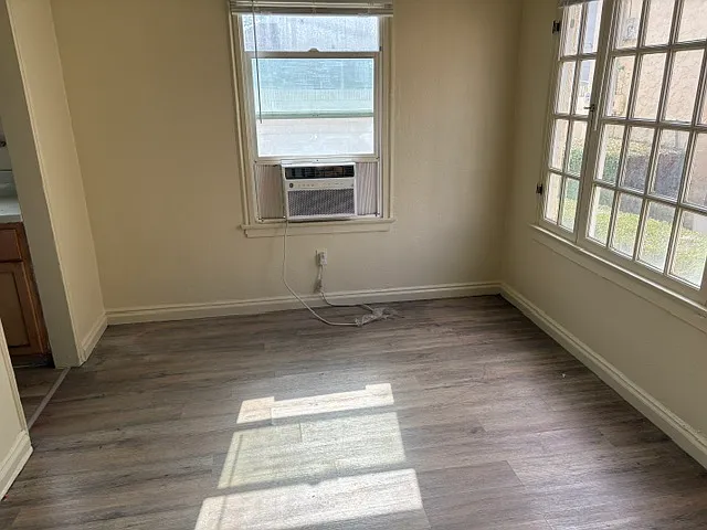 1 bed, 700 sqft, $1,500 — Photo 3