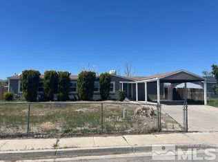 918 Green Valley Dr, Fernley, NV 89408