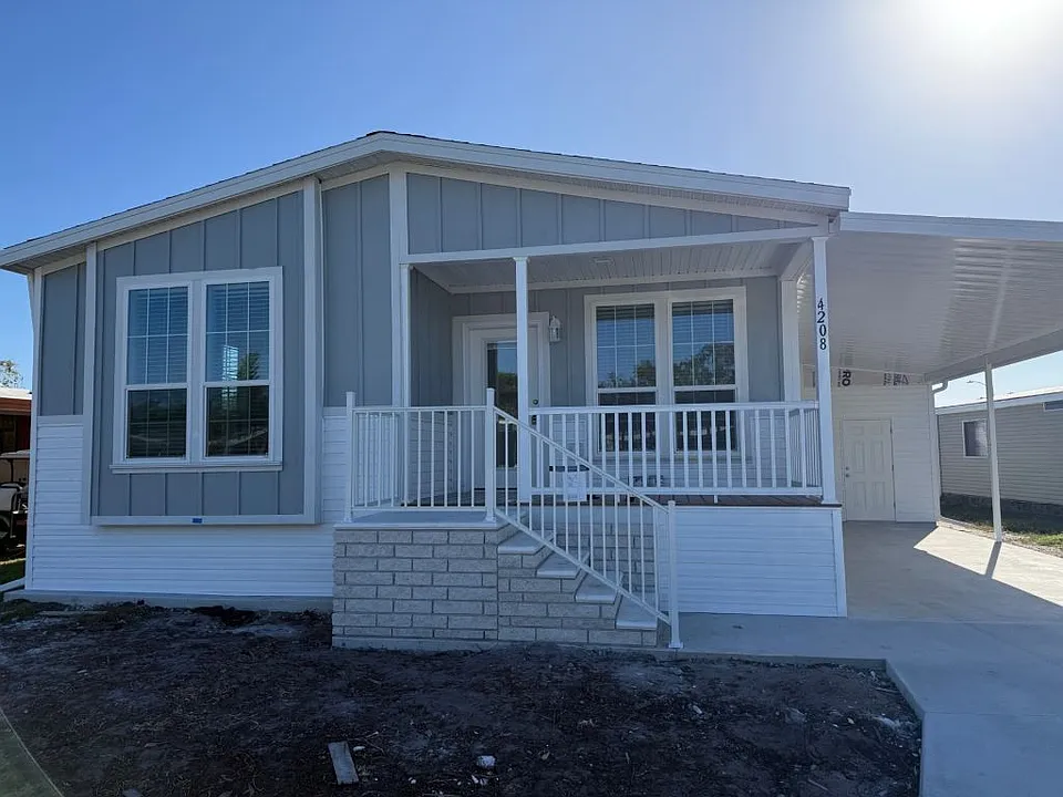 4208 Queens Way #3372