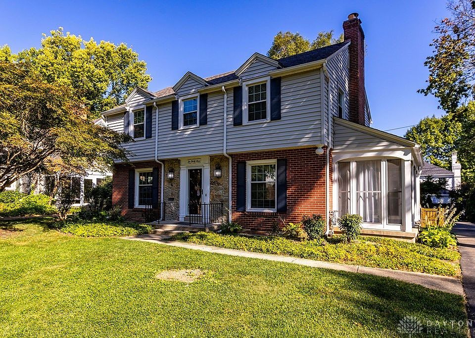 1st image of 233 Wisteria Dr
