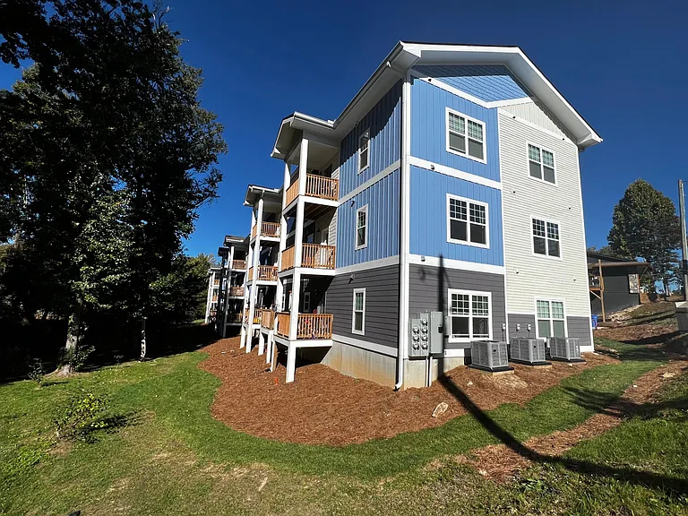 Large Community Yard for kids, dog walking or leisure.