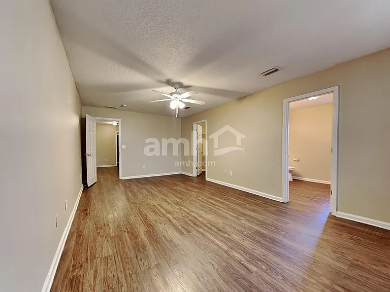 1438 Blues Creek Dr — Photo 8