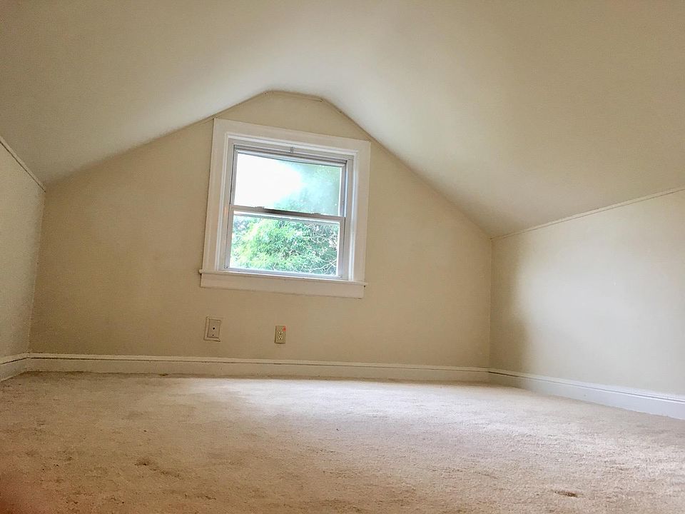 2nd image of 8 S Camp St