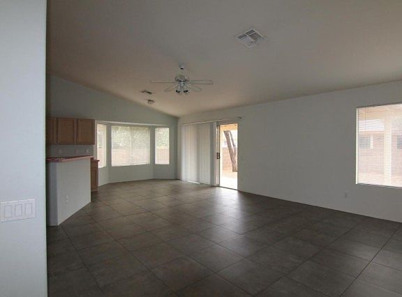 3rd image of 2560 W Camino Del Grijalva
