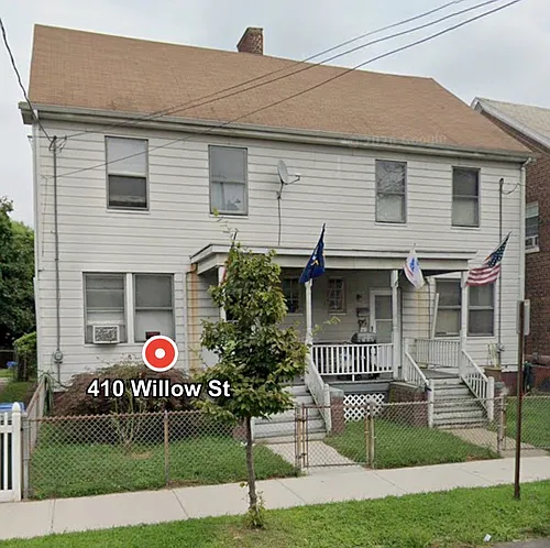 410 Willow St Photo 1