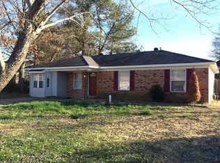 2755 Shady Grove Dr, Horn Lake, MS 38637