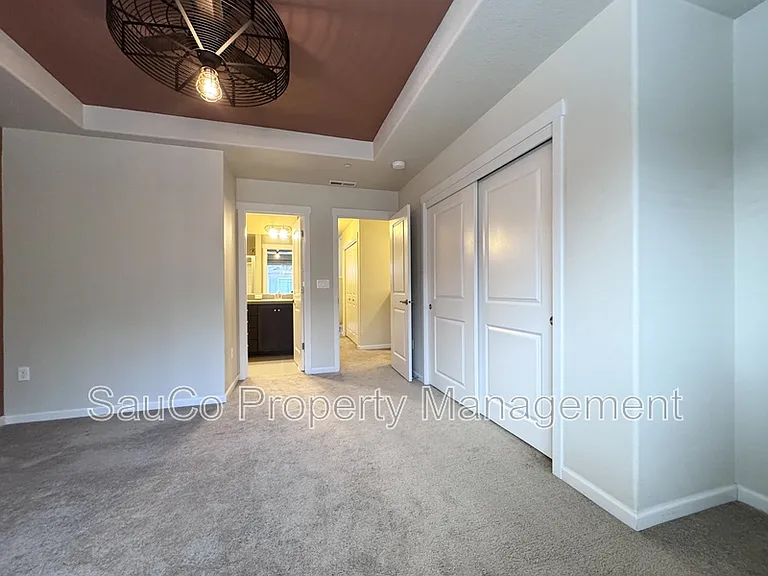 175 NE 80th Ave — Photo 15