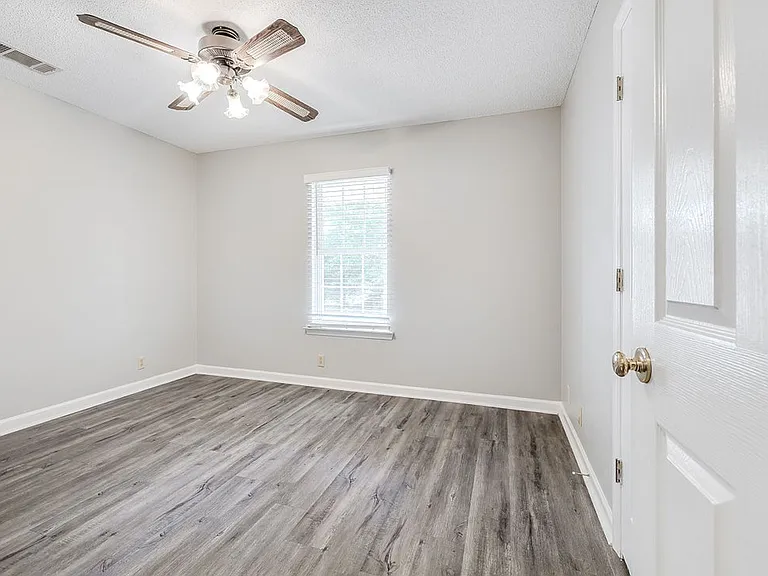 4903 McCall Rd — Photo 22