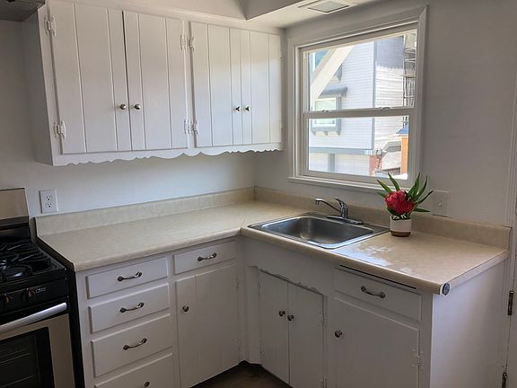 2nd image of 1827 W Balboa Blvd APT 5