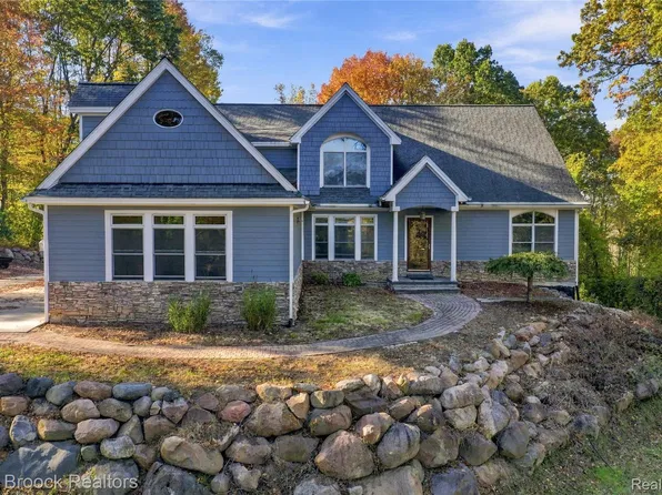 11910 Scott Rd, Davisburg, MI 48350