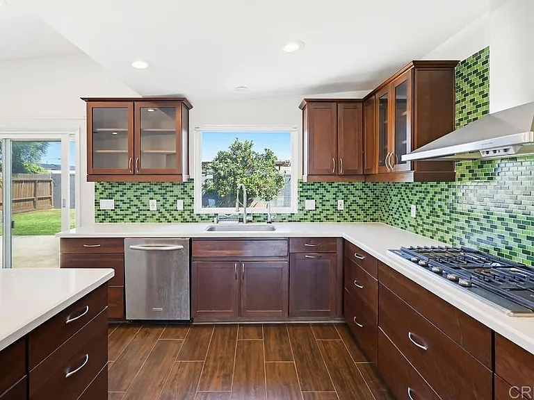 834 Holly Ave — Photo 21