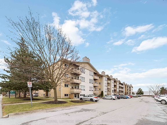 2nd image of 78 Roehampton Ave #219