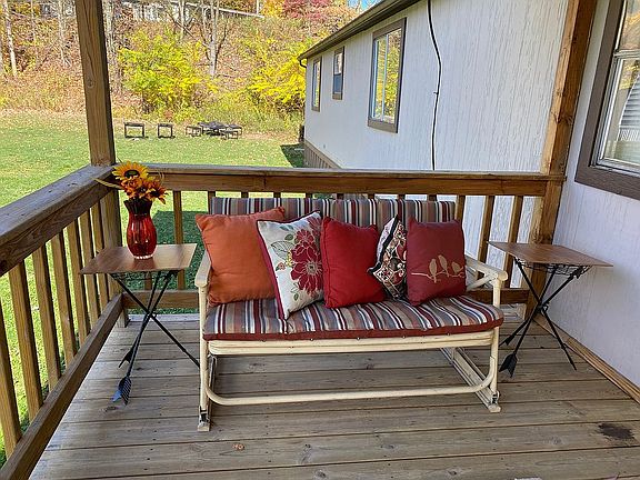 Spacious covered porch