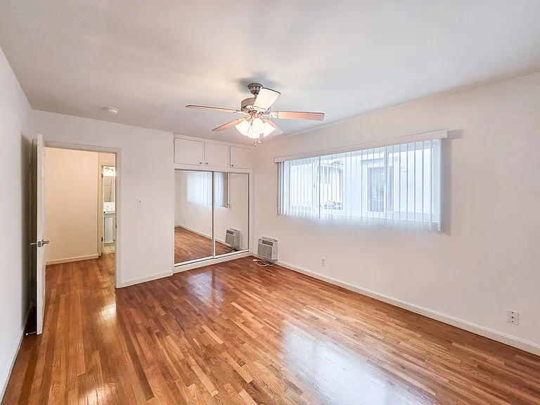 1809 Oakwood Ave — Photo 10