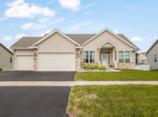 411 Hughes Pkwy, Poplar Grove, IL 61065