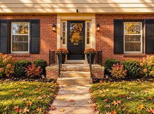 18750 W Glenwood Blvd, Lathrup Village, MI 48076