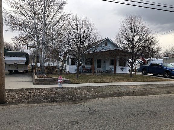 3rd image of 130 Foster Ln