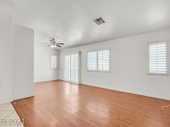4th image of 1612 Crystal Gem St