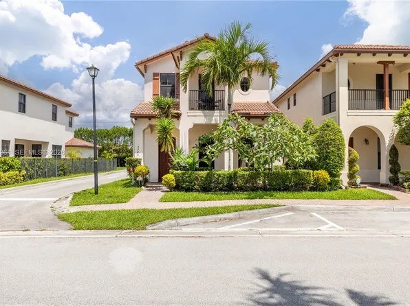 3700 NW 84th Way, Cooper City, FL 33024