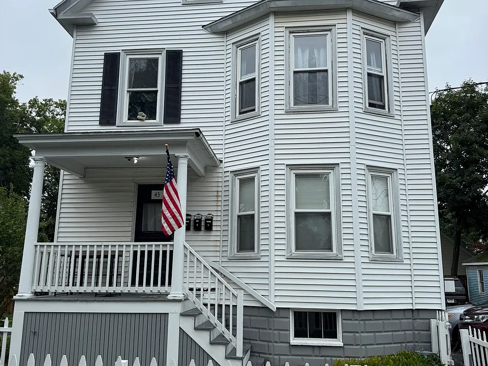 43 Bolton St #3