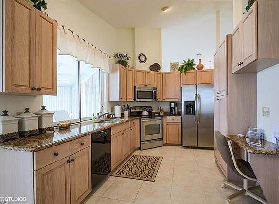 5th image of 1006 Admiralty Ct