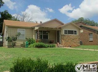 1416 Campbell St, Sweetwater, TX 79556