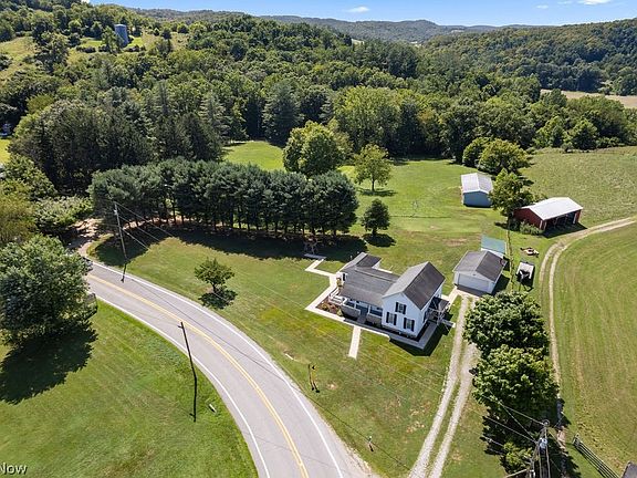 2nd image of 466 Palestine Rd