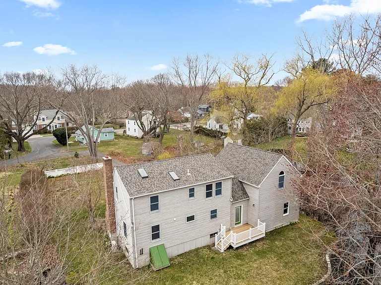 62 Brookside Ave E — Photo 38