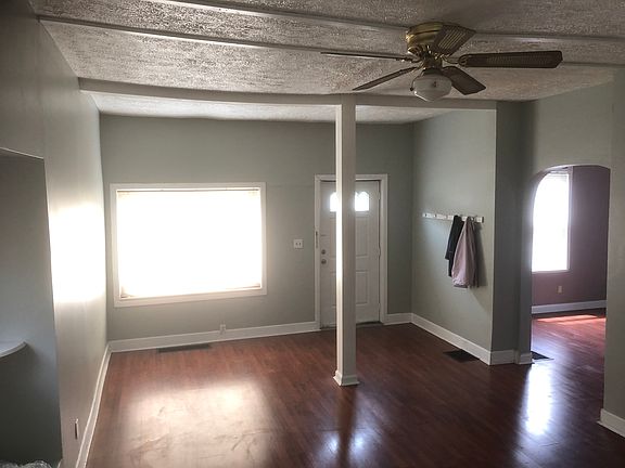 3rd image of 2004 Courtland Ave
