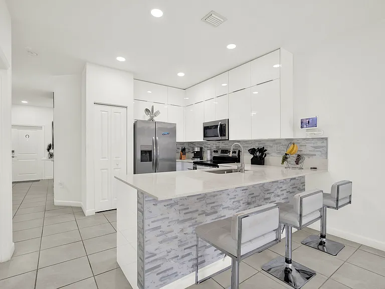 23461 SW 129th Pl — Photo 18