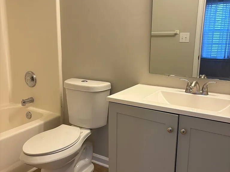2224 Winthrop Chase Dr — Photo 11