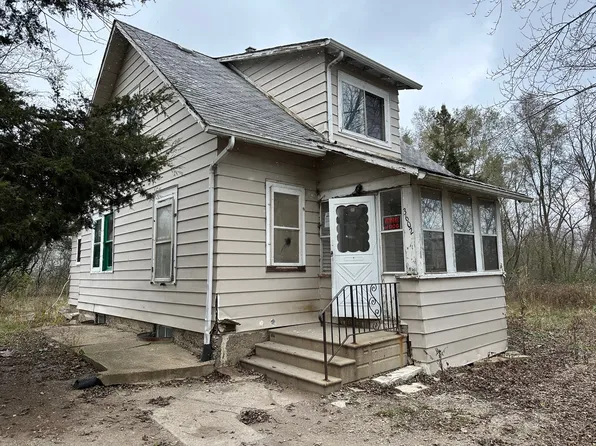 3602 W 21st St, Zion, IL 60099