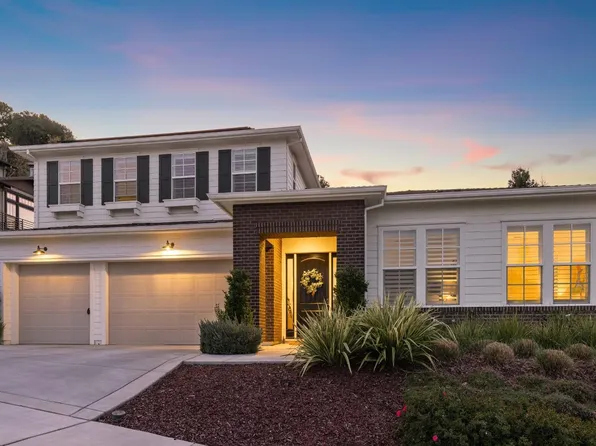 14 Oak Knoll Court, Petaluma, CA 94952