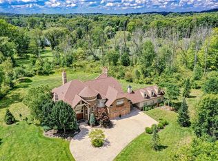 720 Trellis Green Dr, Akron, OH 44333