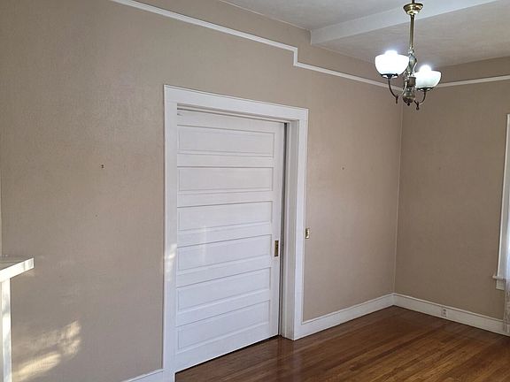 3rd image of 334 W Base St