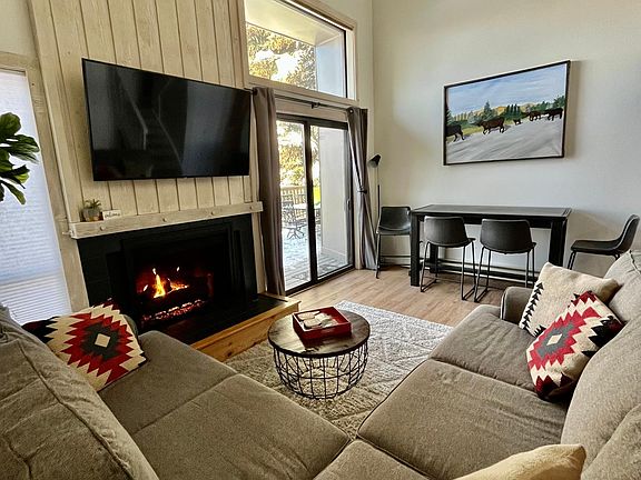 2nd image of 2233 Bonne Vie Condo Dr
