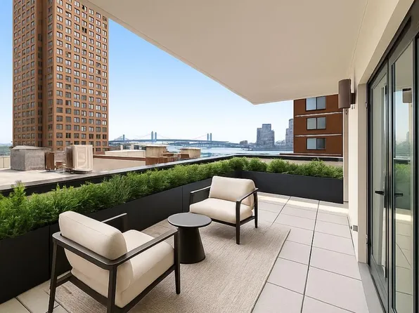 427 East 90th Street image 8 of 26