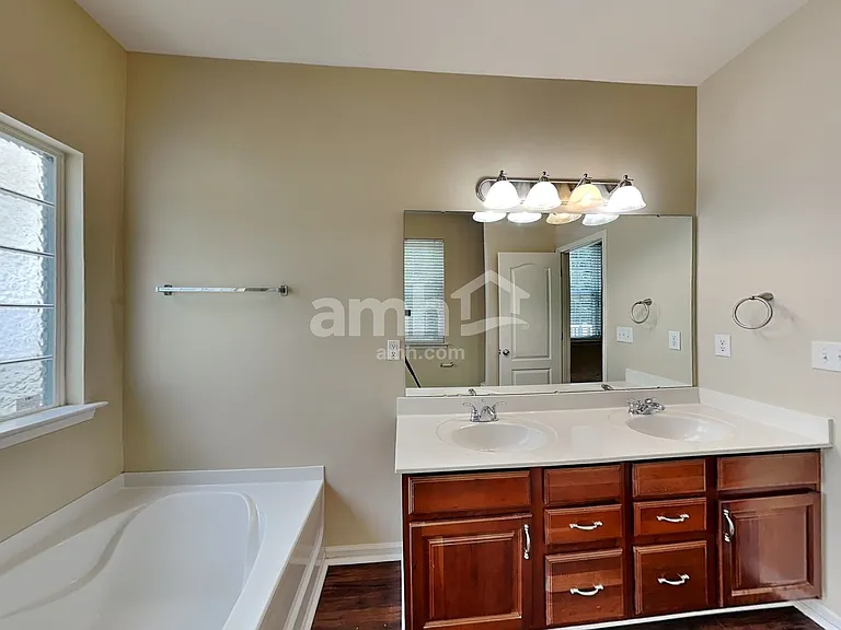 14605 Lyon Hill Ln — Photo 12