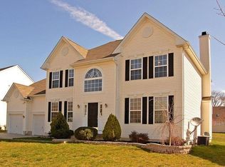 123 Rosewood Dr, Bordentown, NJ 08505