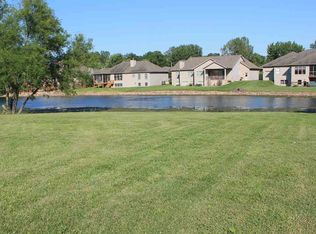 1420 Lake Pointe Ct, Springfield, IL 62712