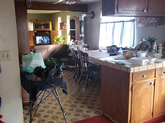 3rd image of 531 N Lillian Ave