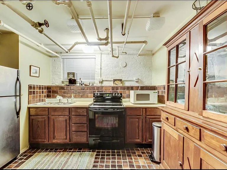940 W Cuyler Ave #G — Photo 7