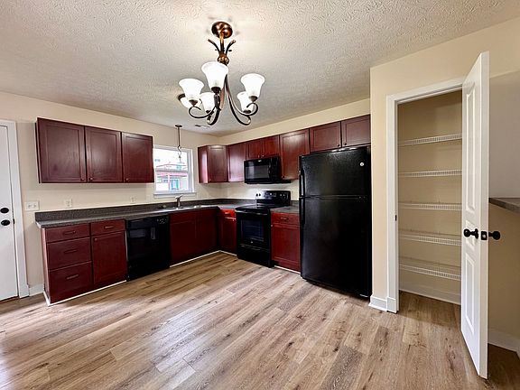 4th image of 1255 Poets Ct