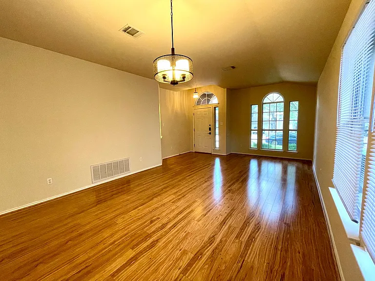4213 Walling Forge Dr — Photo 4