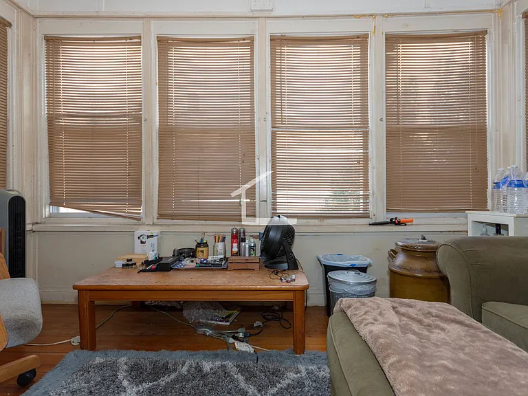 5 Glenley Ter #2 — Photo 4