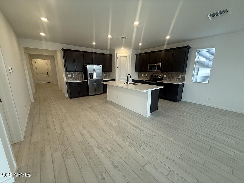 1st image of 25191 W LA SALLE Street