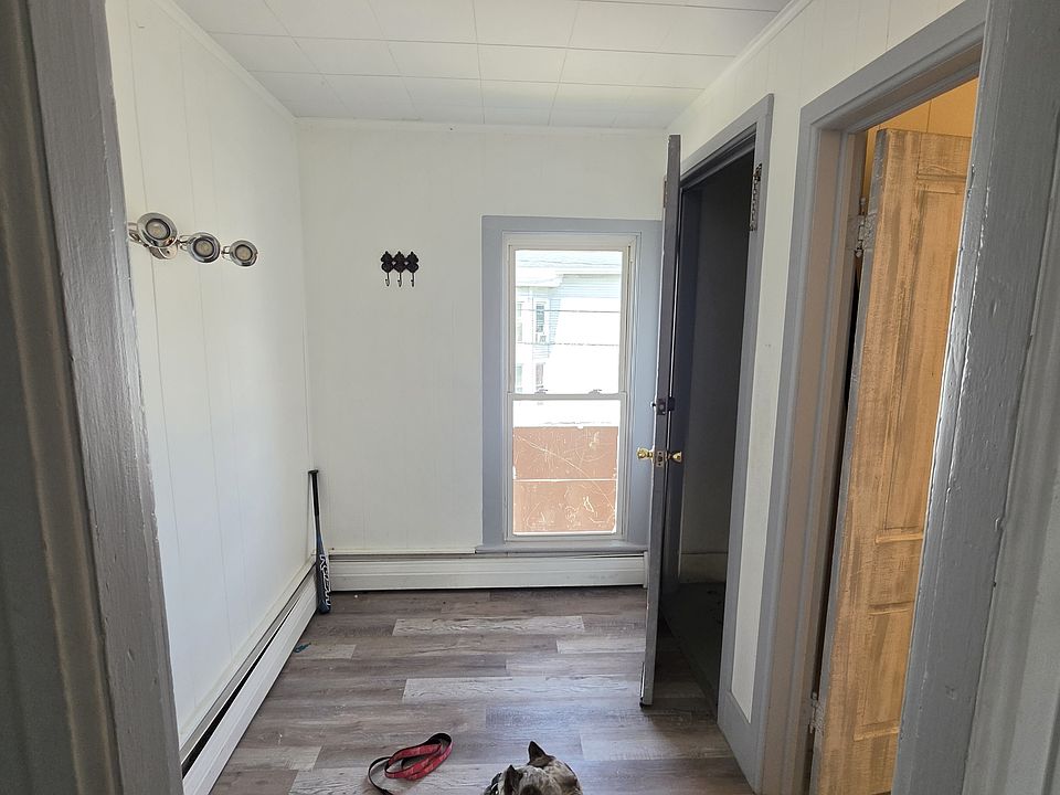 1st image of 31 Summit St