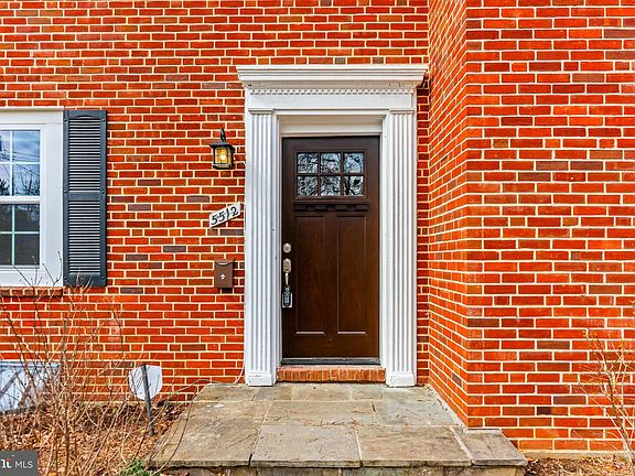 3rd image of 5512 Woodlawn Rd